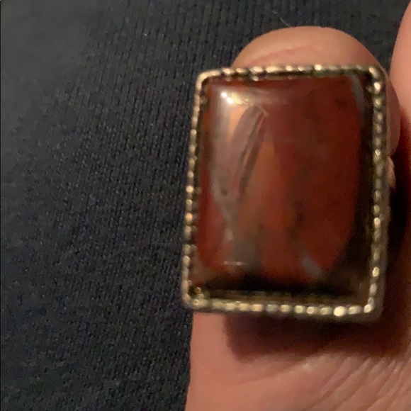 Silver ring with natural coral colored stone - Picture 1 of 2